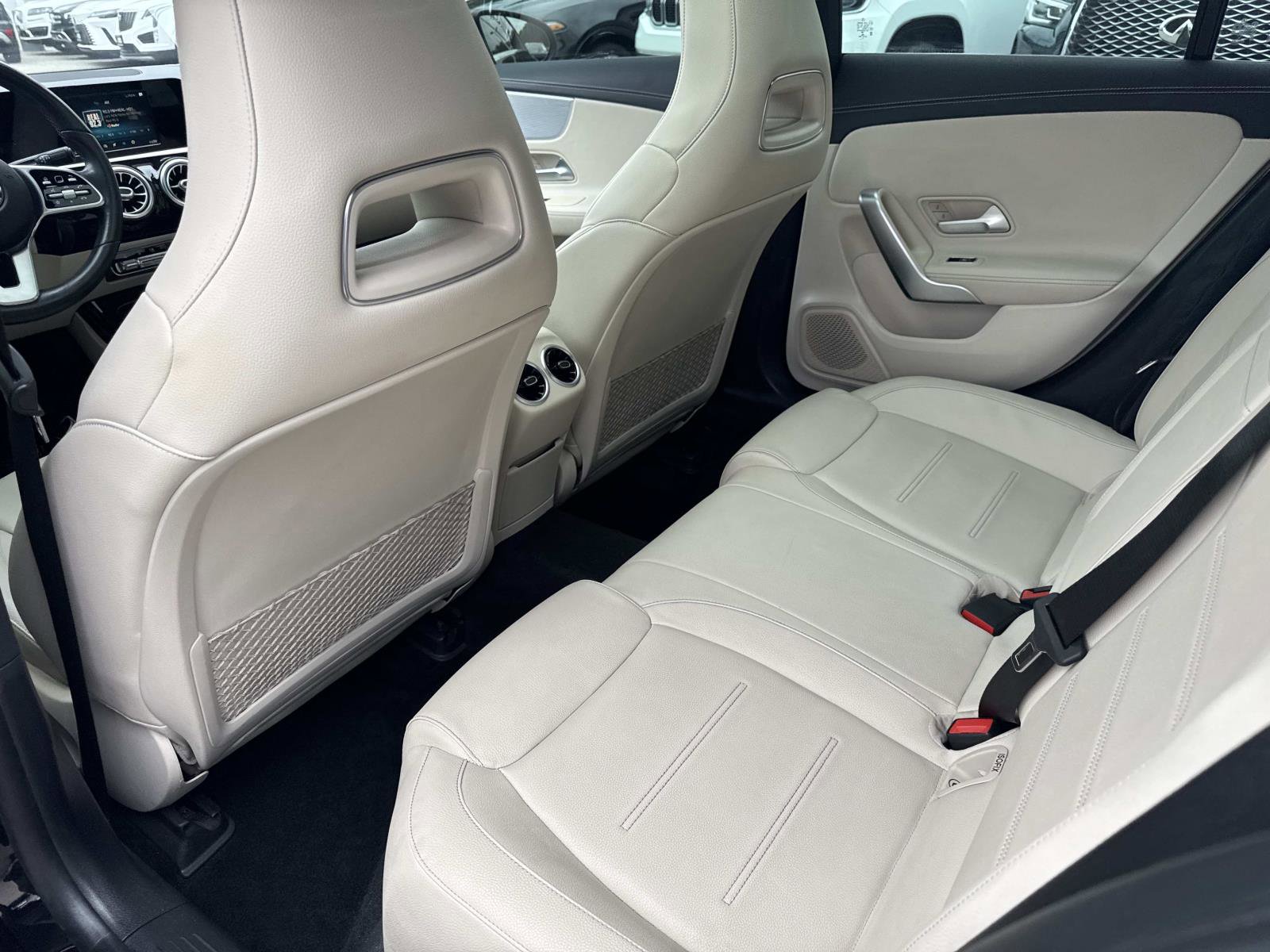 Used 2020 Mercedes-Benz CLA 250 image 9