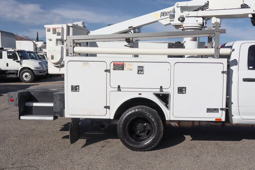 Used 2020 RAM 3500 Tradesman w/ Chrome Appearance Group image 13