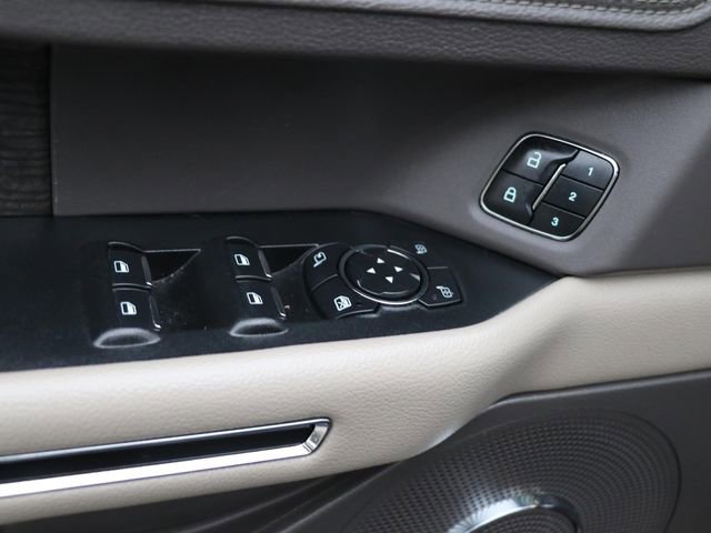 Used 2021 Ford Expedition Max Limited image 19