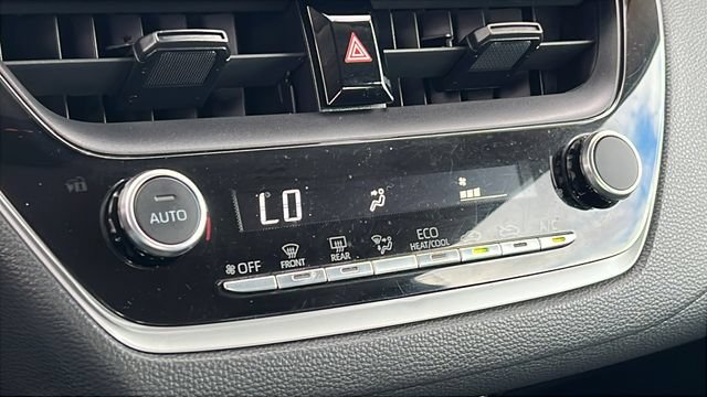 Used 2023 Toyota Corolla LE FWD image 14