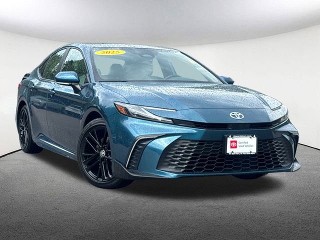Certified 2025 Toyota Camry SE w/ Convenience Package image 2