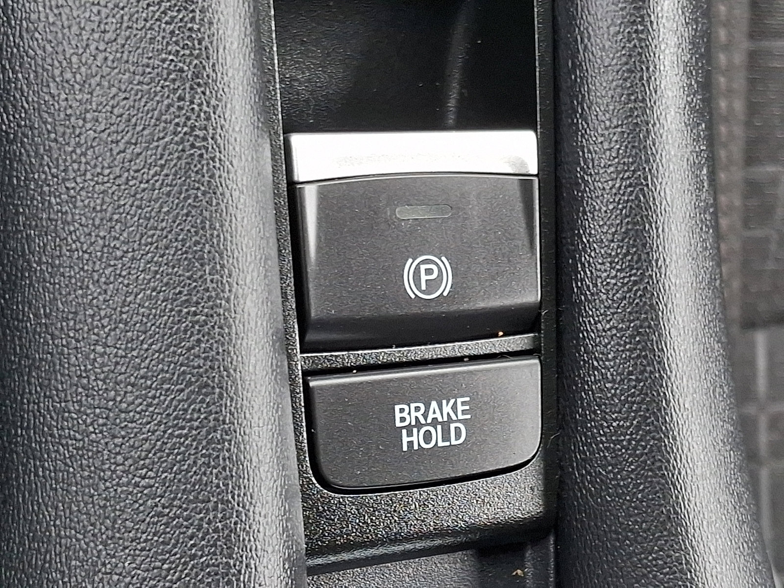 Used 2024 Honda HR-V LX image 26