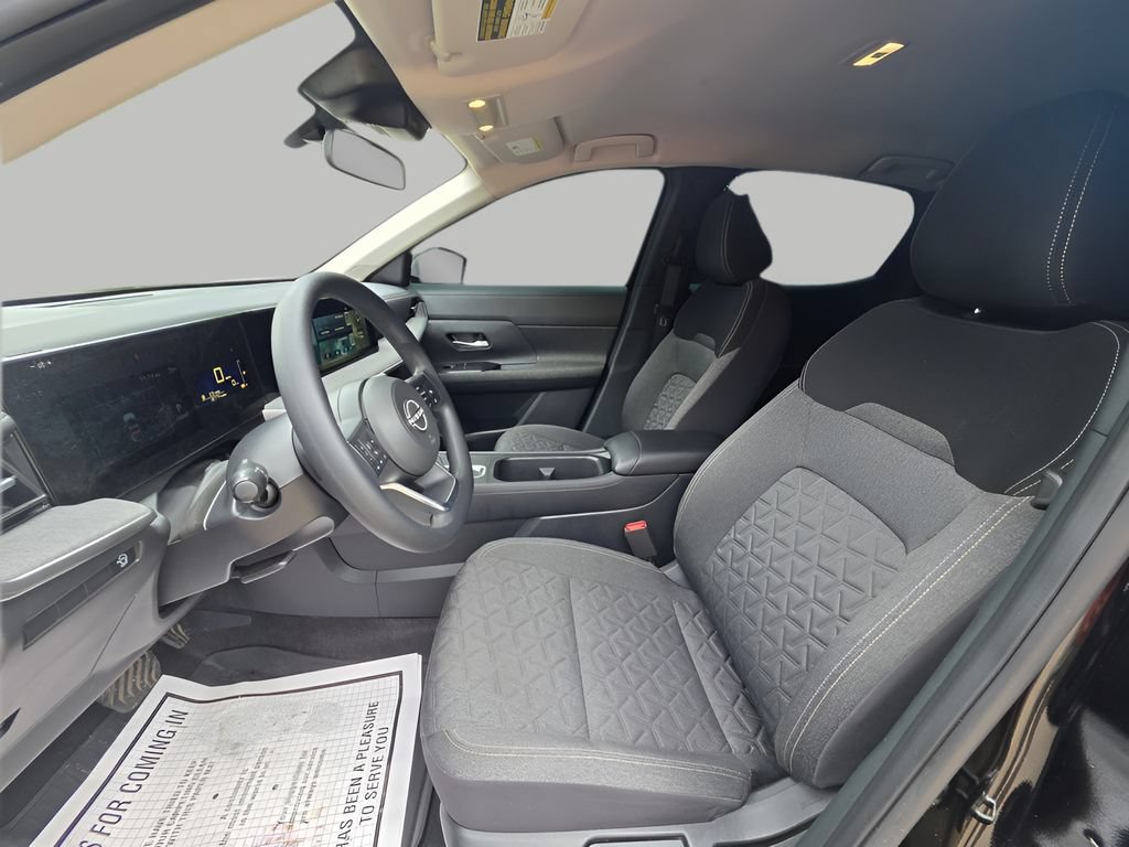Used 2025 Nissan Kicks SV FWD image 14