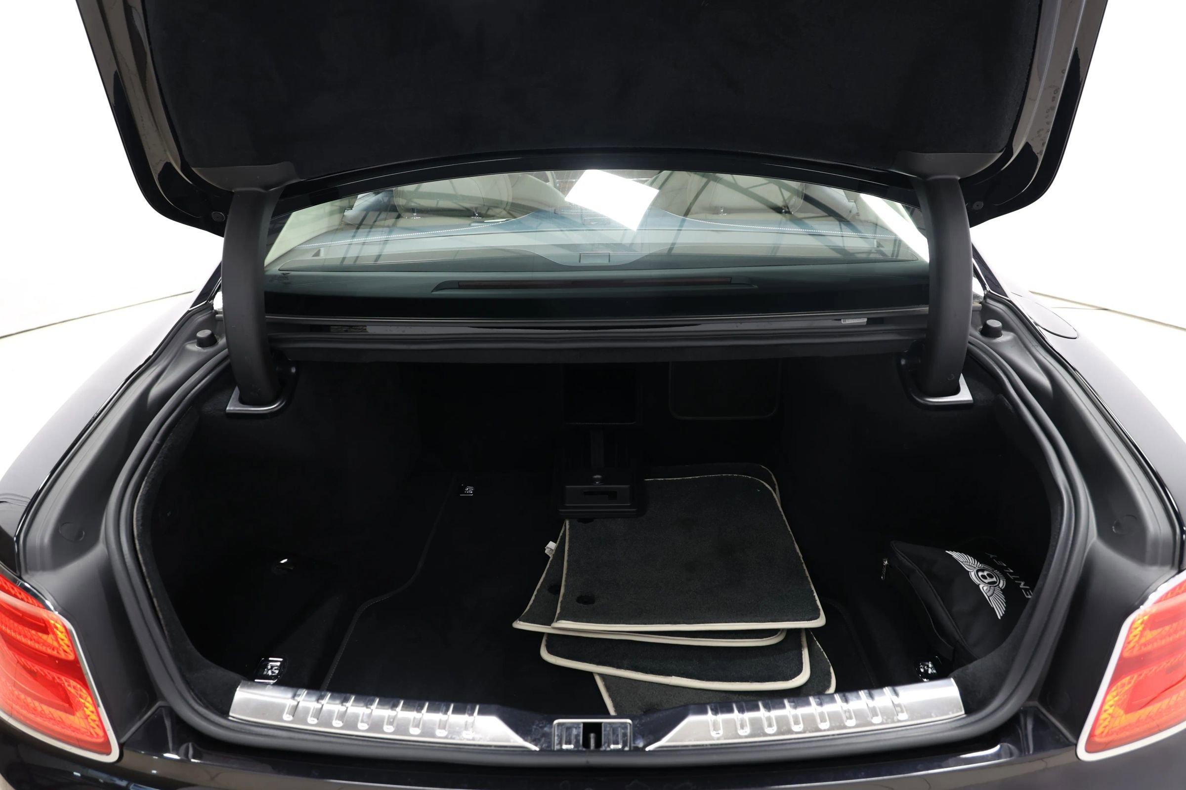 Used 2020 Bentley Flying Spur W12 w/ First Edition Specification image 72