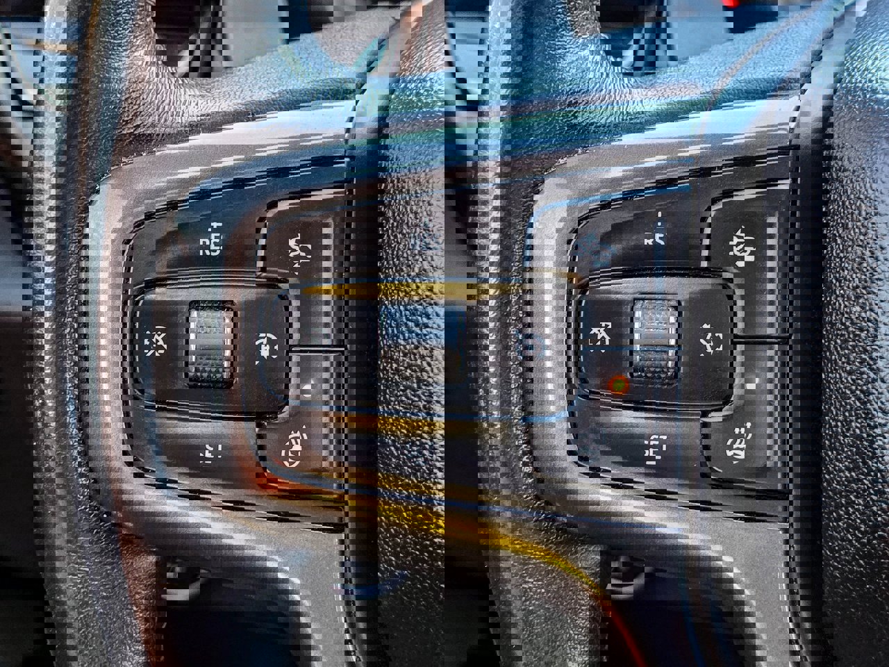 Used 2023 Chevrolet Silverado 1500 ZR2 w/ Technology Package image 23