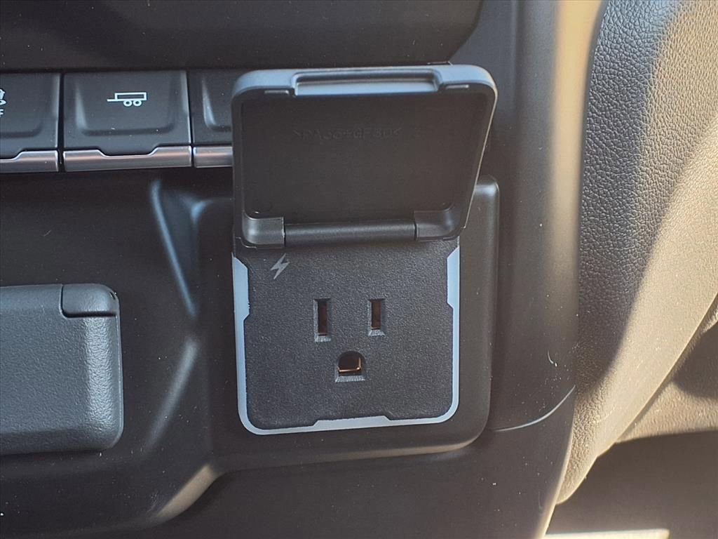 New 2026 Chevrolet Silverado 1500 Custom RWD image 13