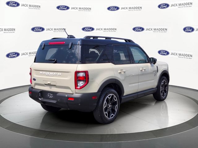 Certified 2025 Ford Bronco Sport Outer Banks w/ Outer Banks Tech Package+ AWD/4WD image 5