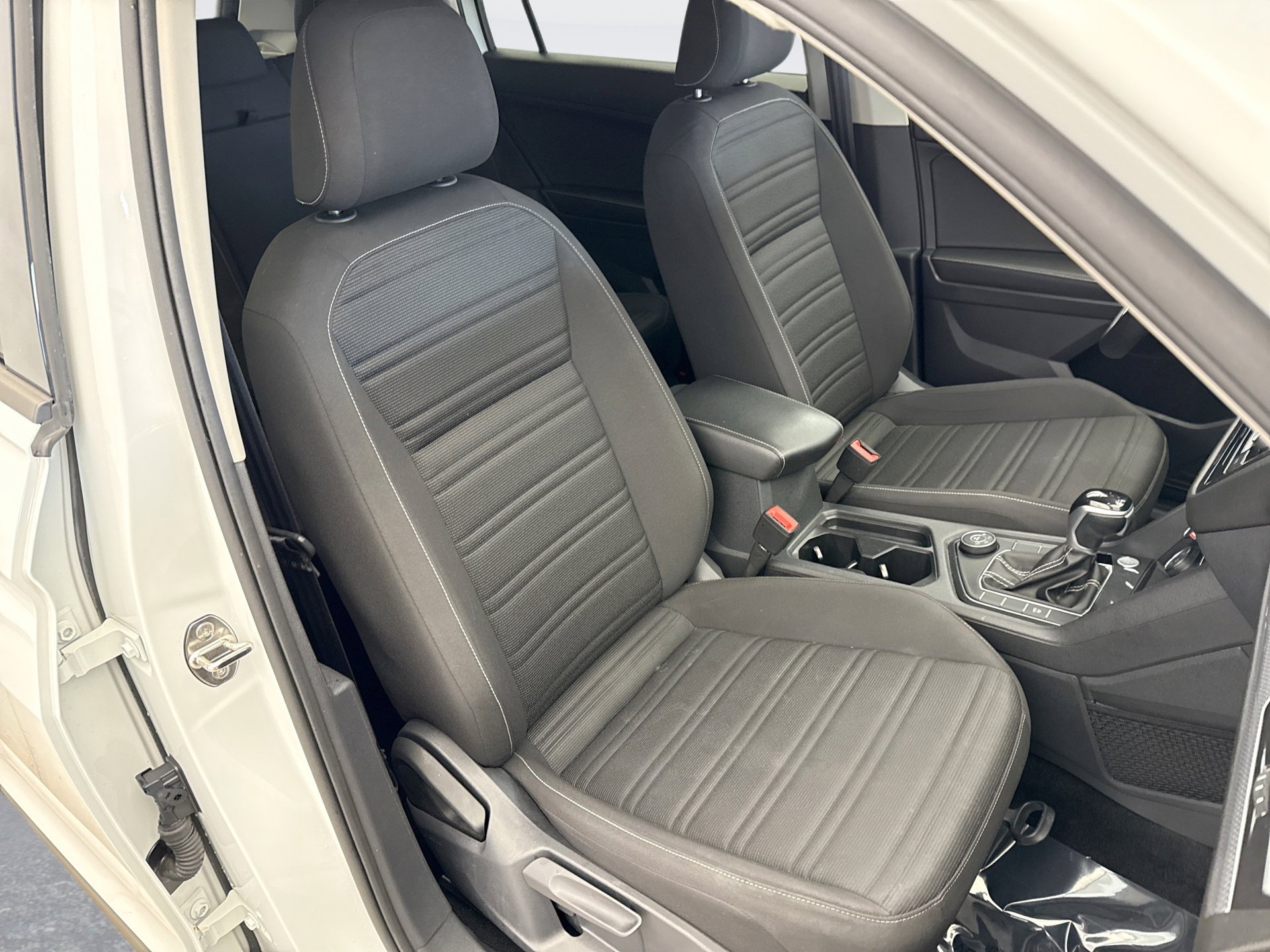 Used 2024 Volkswagen Tiguan S image 17