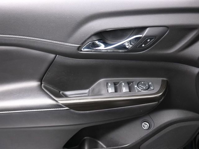 Used 2019 GMC Acadia SLT image 13