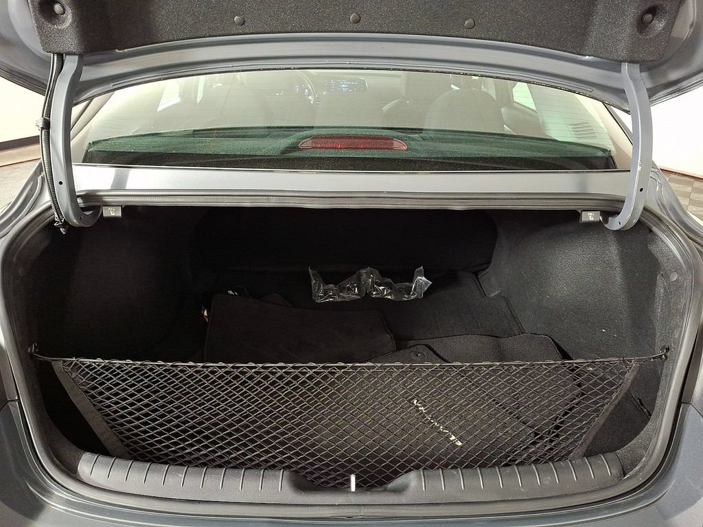 Used 2023 Hyundai Elantra SEL w/ Cargo Package FWD image 29
