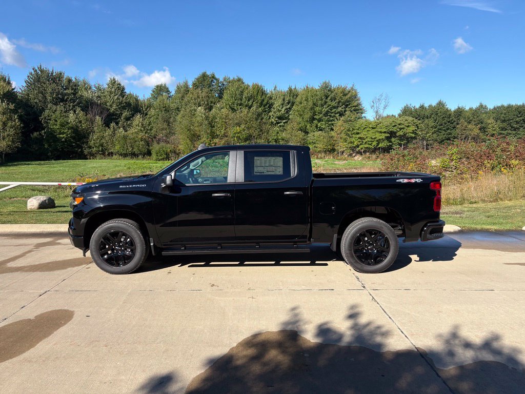 New 2026 Chevrolet Silverado 1500 Custom AWD/4WD image 6