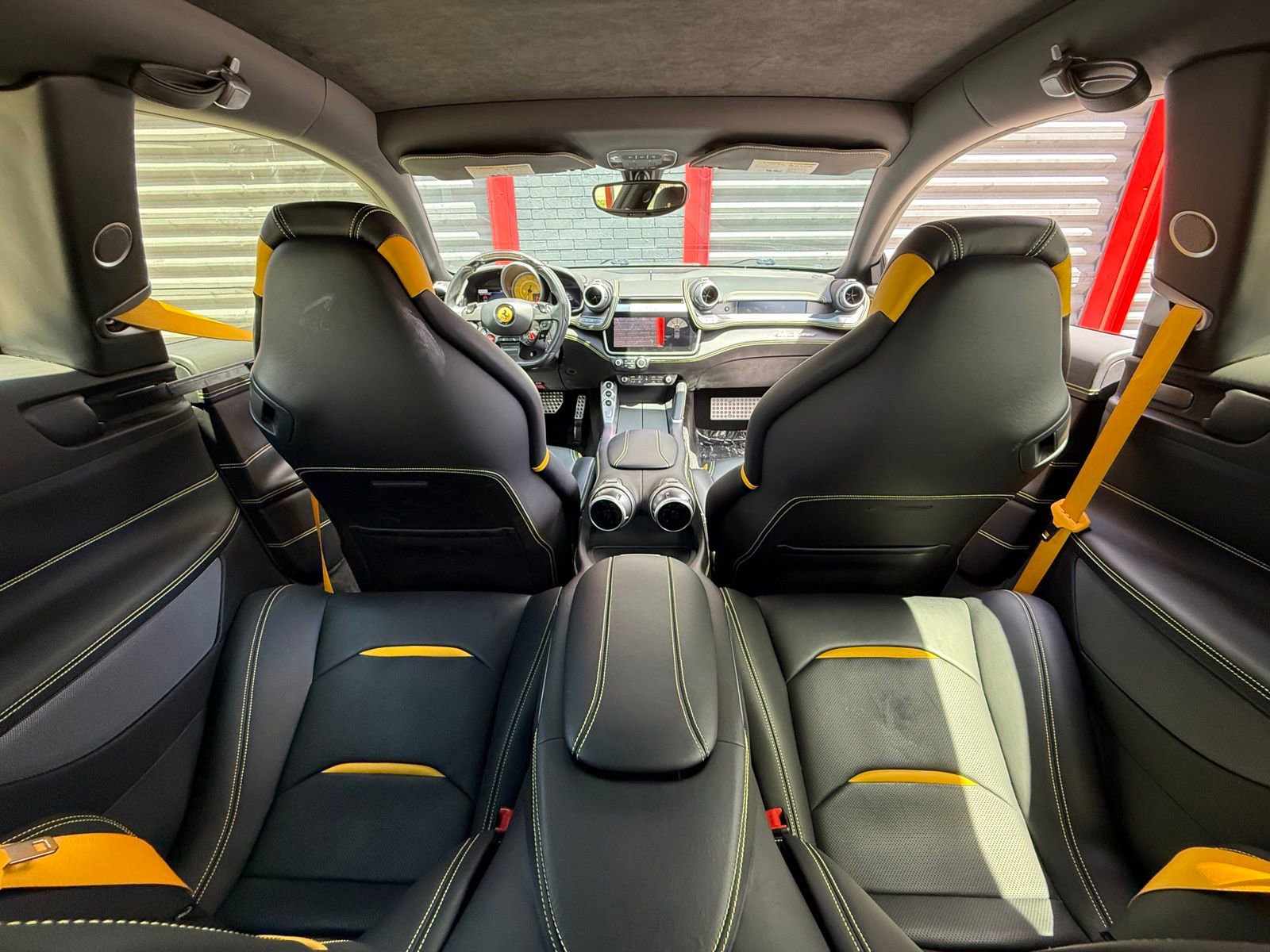 Used 2017 Ferrari GTC4Lusso image 27