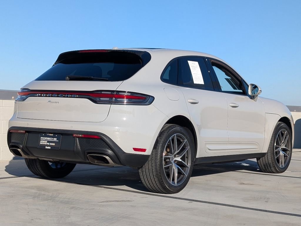 Certified 2022 Porsche Macan image 23