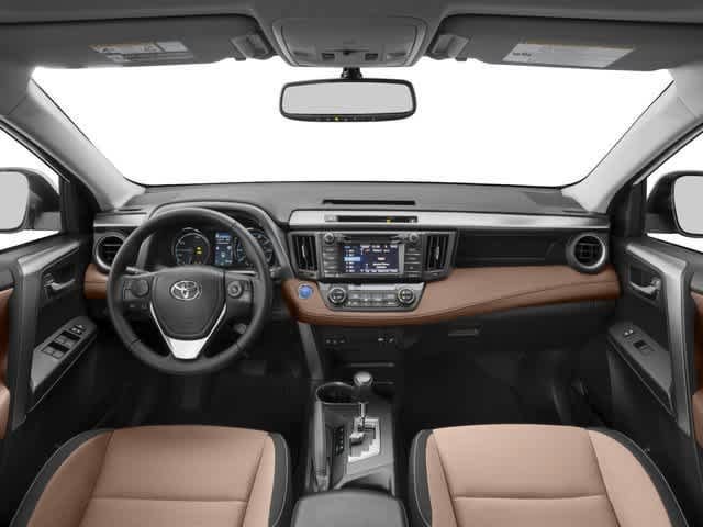 Used 2018 Toyota RAV4 LE AWD/4WD image 4