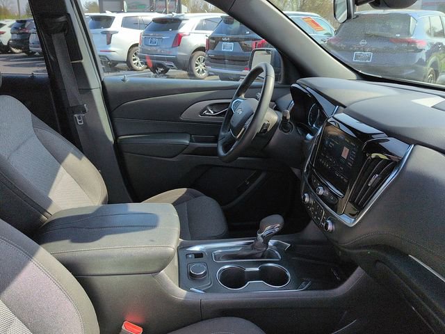 Used 2023 Chevrolet Traverse LT image 10