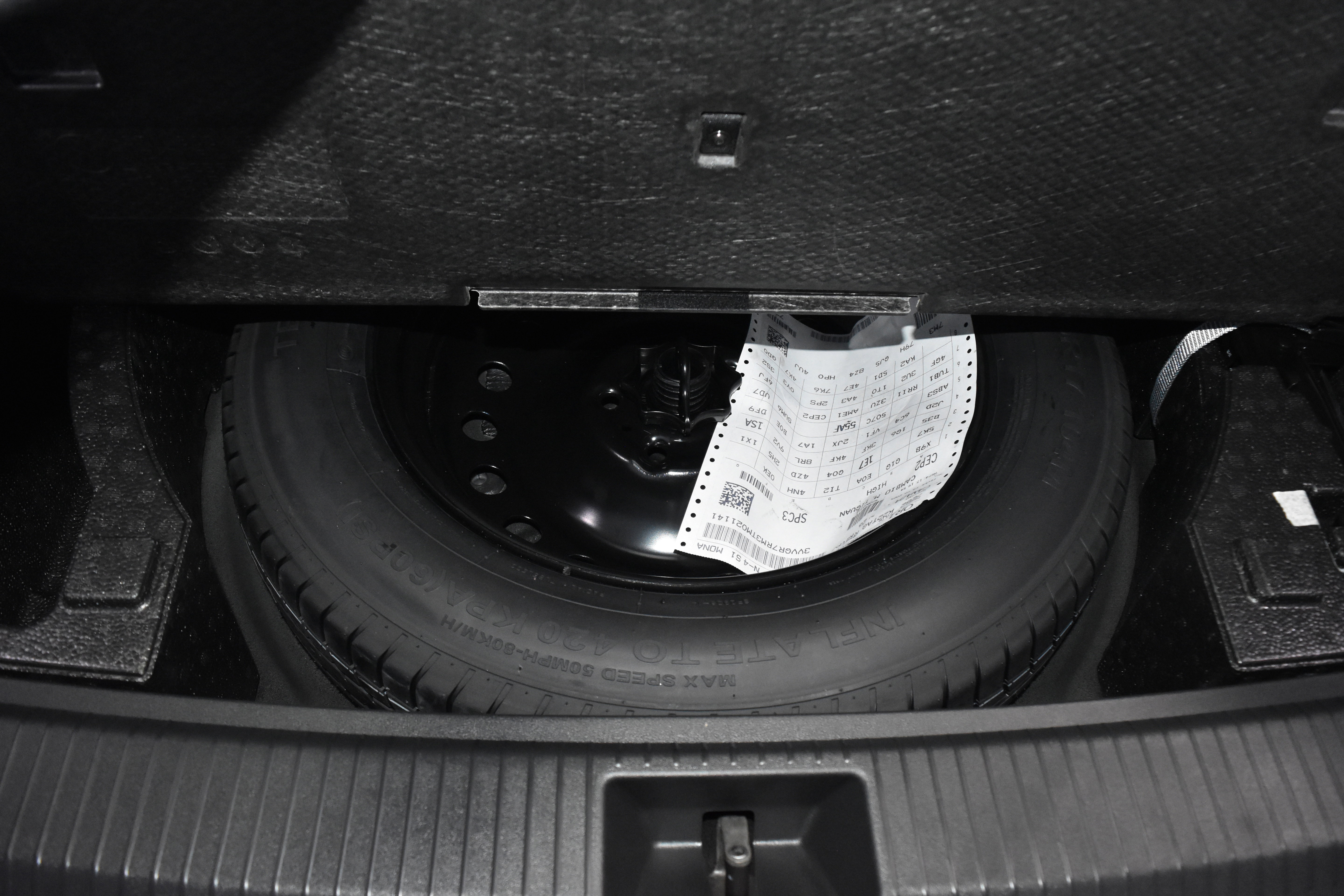 New 2026 Volkswagen Tiguan SE image 25