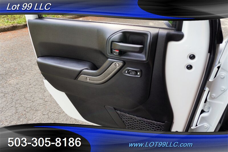 Used 2015 Jeep Wrangler Unlimited Sport w/ Quick Order Package 24S AWD/4WD image 30