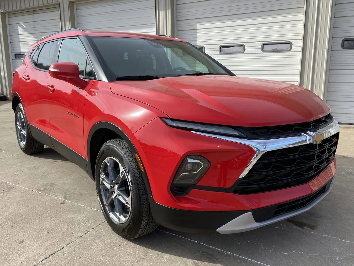 Used 2024 Chevrolet Blazer LT image 1
