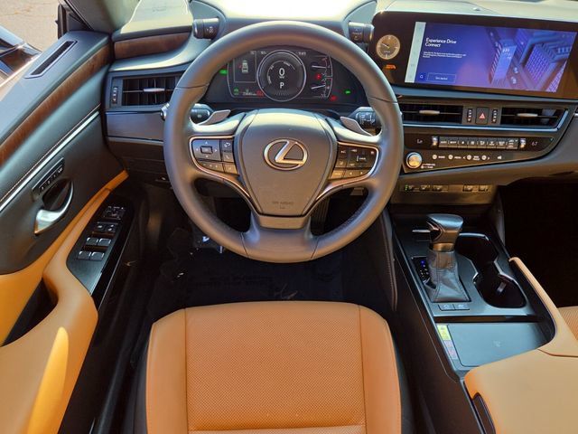 Used 2023 Lexus ES 300h w/ Premium Package FWD image 14