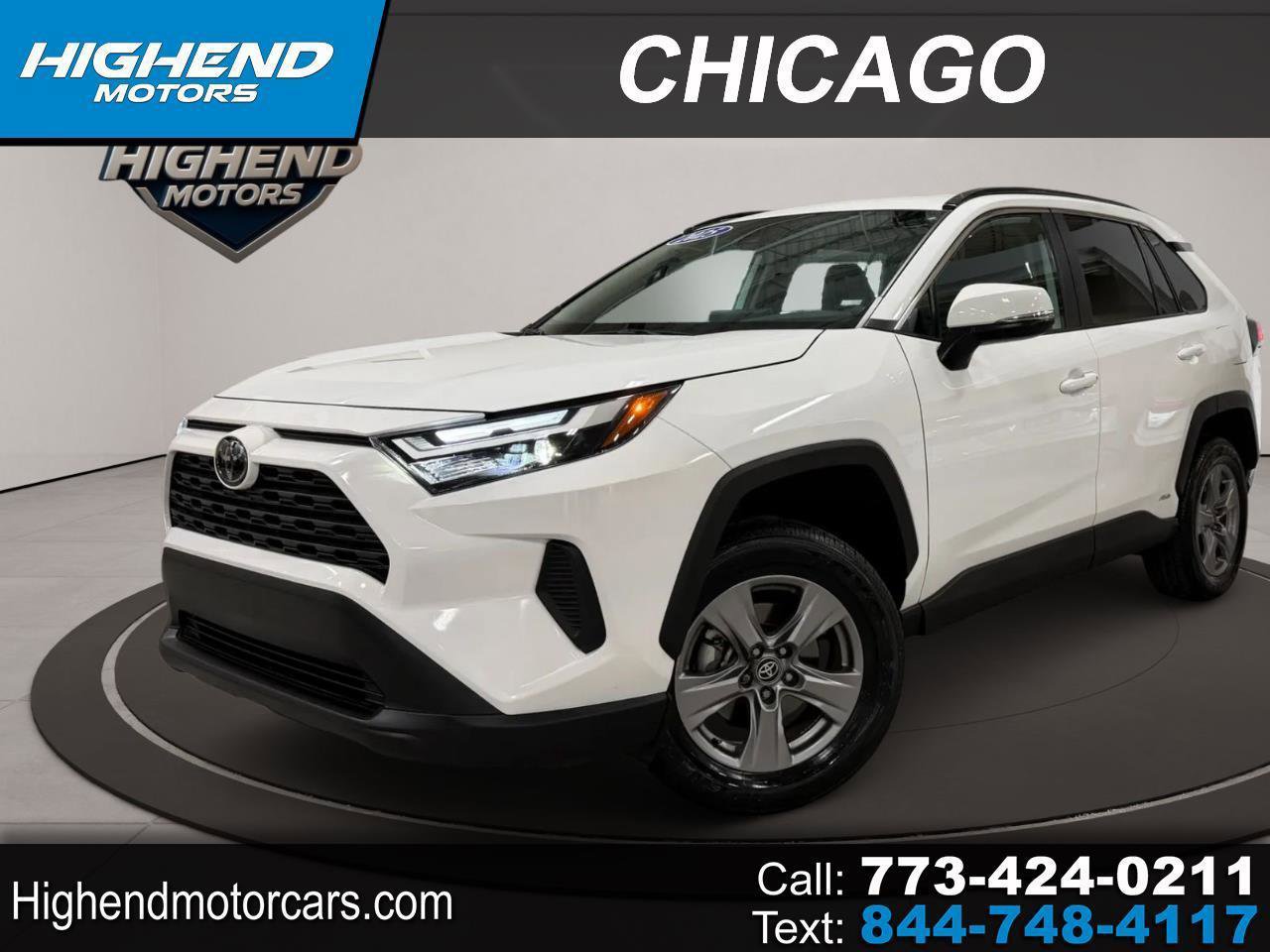 Used 2025 Toyota RAV4 XLE image 1