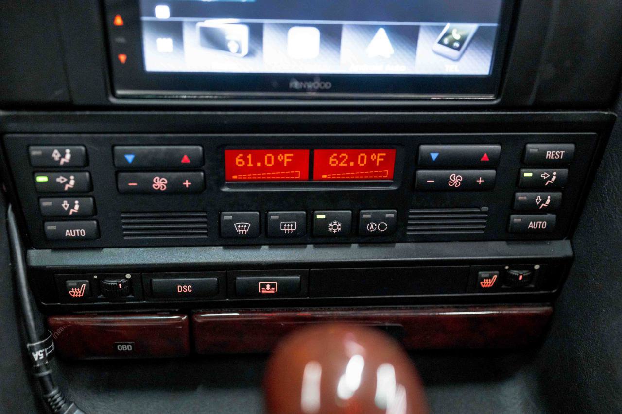 Used 1998 BMW 740iL RWD image 58