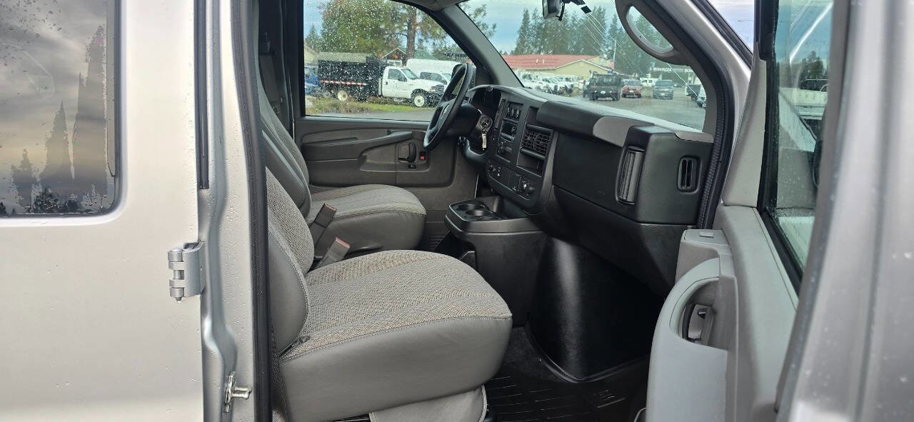 Used 2015 Chevrolet Express 2500 LS image 20