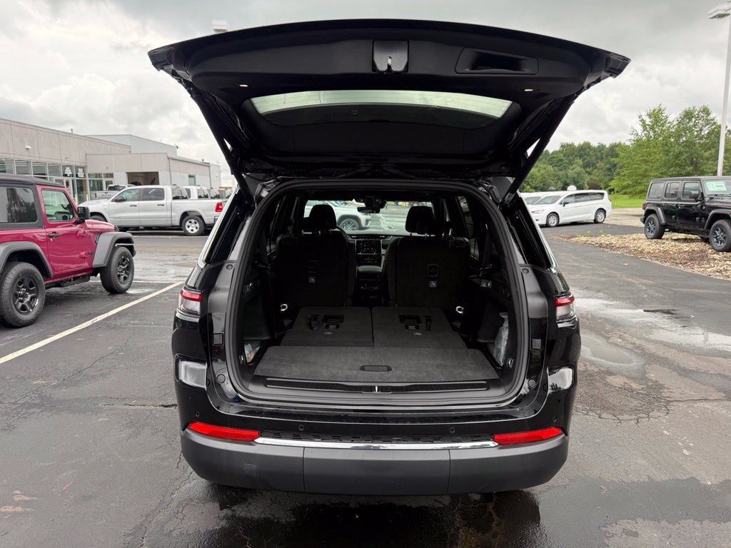 New 2026 Jeep Grand Cherokee L 4WD image 43