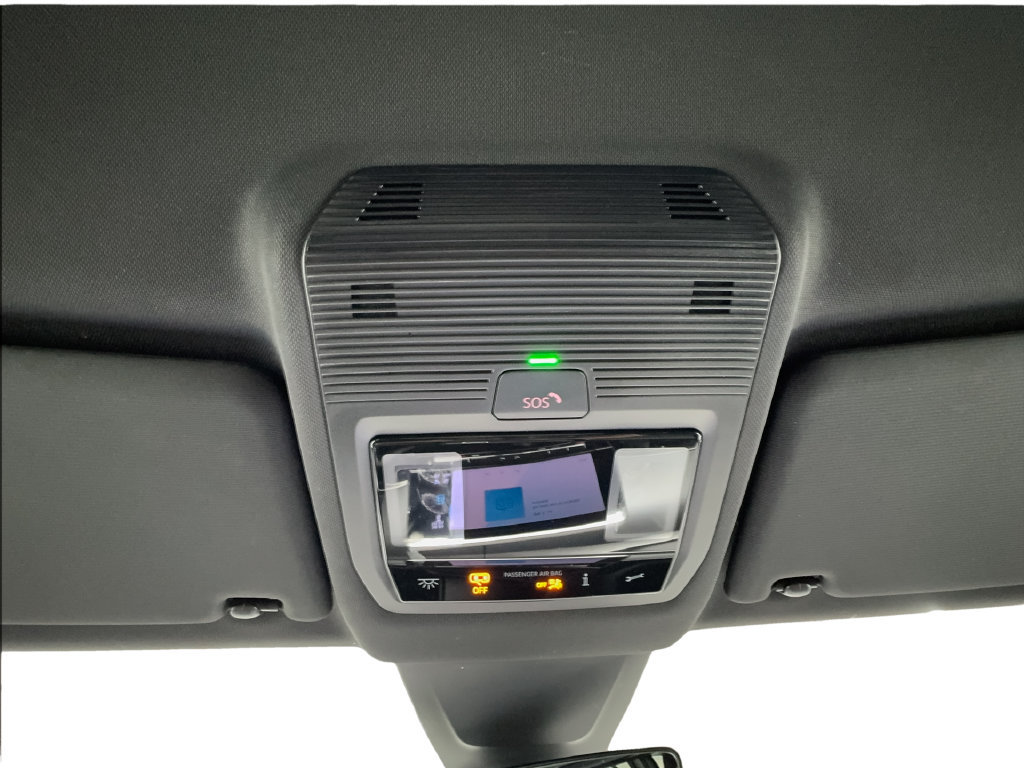 Used 2024 Volkswagen Atlas Cross Sport SE FWD image 47