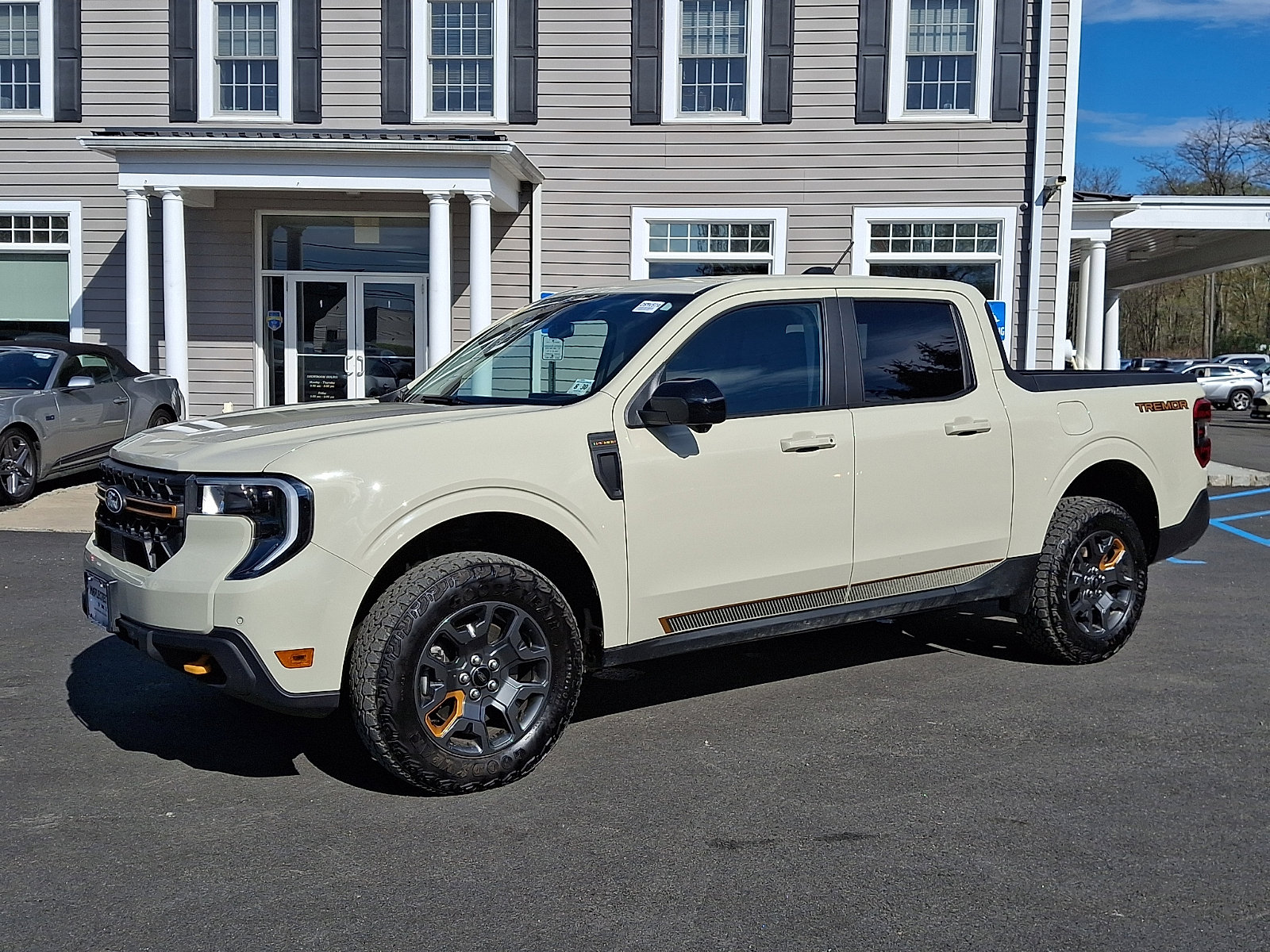 Used 2025 Ford Maverick Tremor AWD/4WD image 1