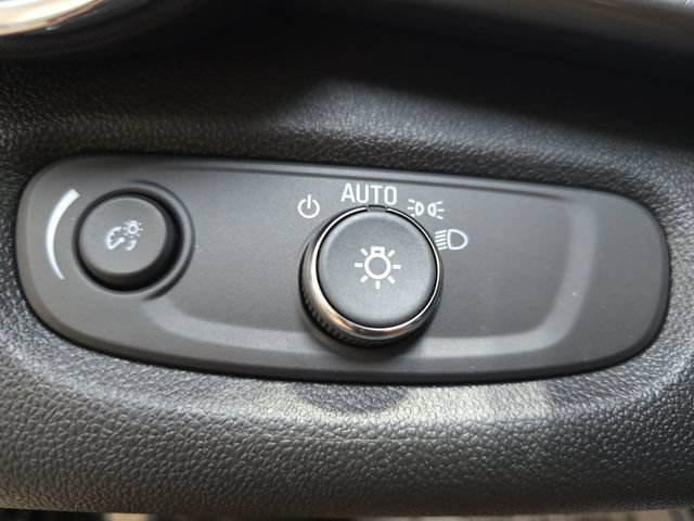 New 2026 Chevrolet Trax LT w/ Driver Confidence Package FWD image 25