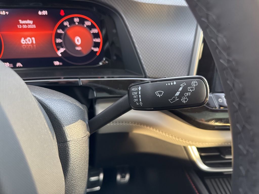 Certified 2026 Volkswagen Atlas Peak Edition AWD/4WD image 39