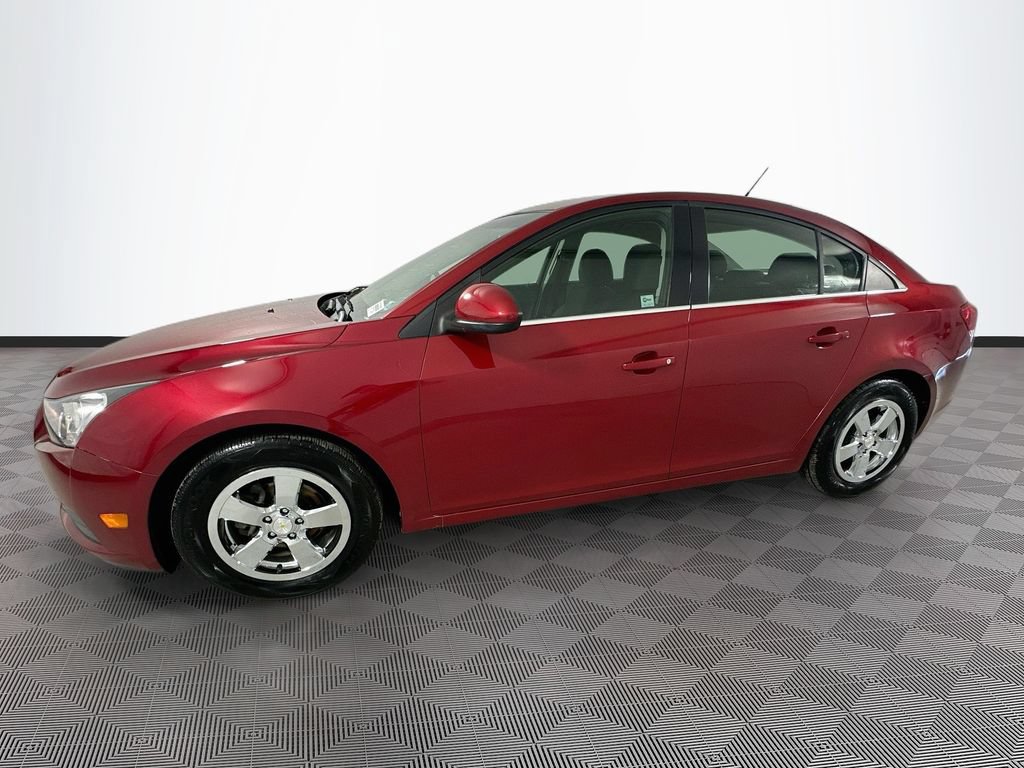Used 2011 Chevrolet Cruze LT FWD image 4