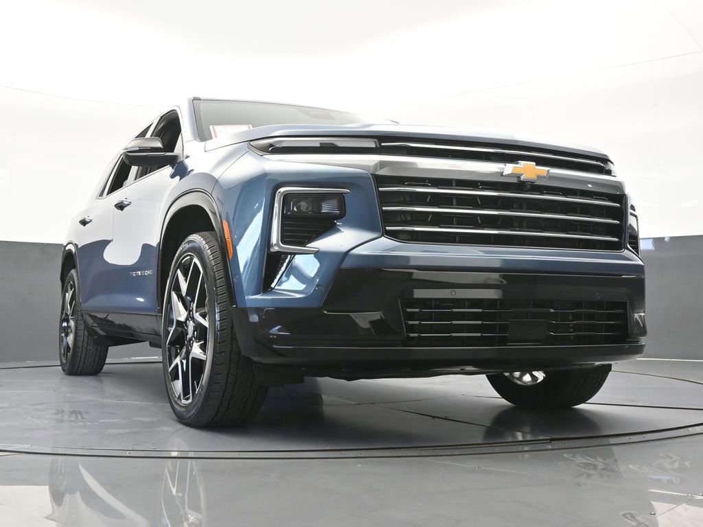 Used 2025 Chevrolet Traverse High Country image 75