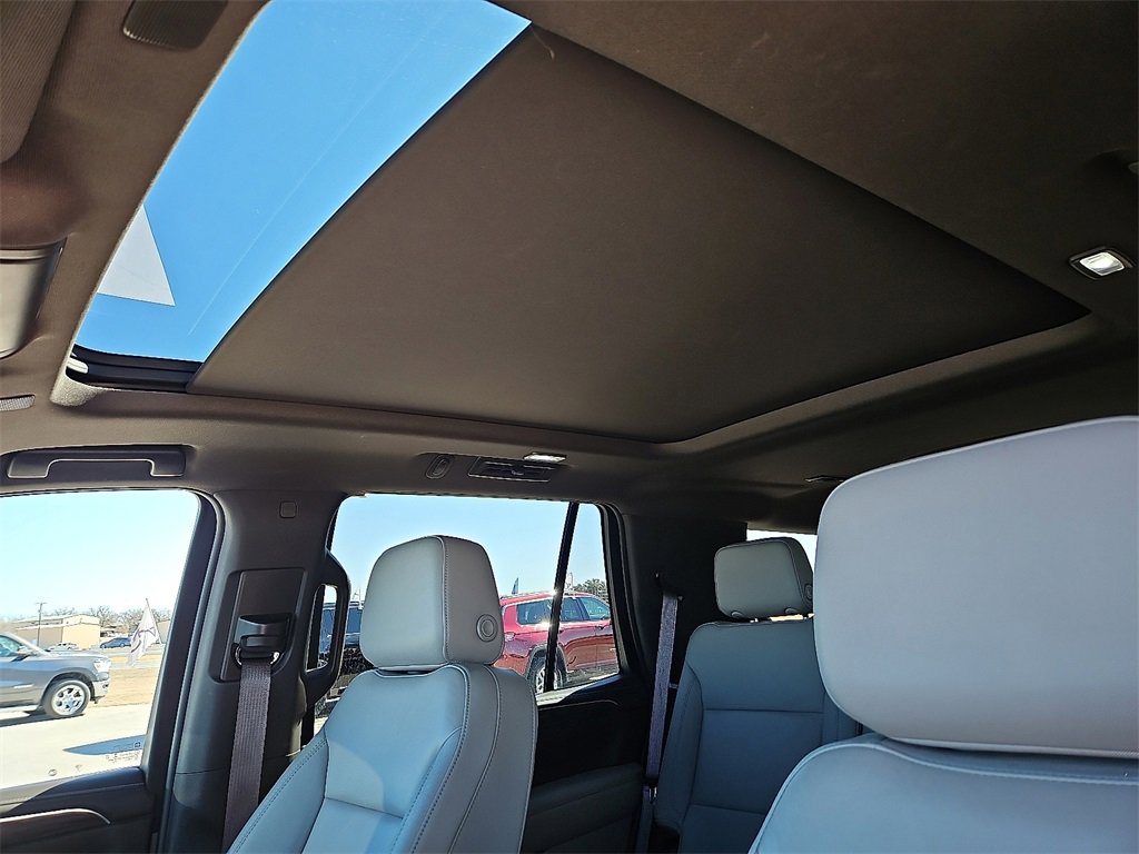 Used 2022 Chevrolet Tahoe LT w/ LT Signature Plus Package image 23