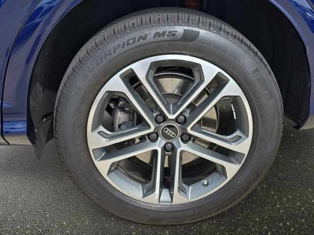 Used 2025 Audi Q5 Premium w/ Convenience Package AWD/4WD image 37