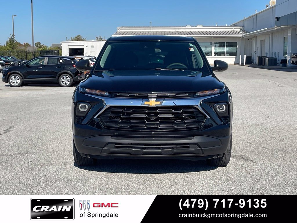 Used 2026 Chevrolet TrailBlazer LS w/ LS Convenience Package FWD image 2