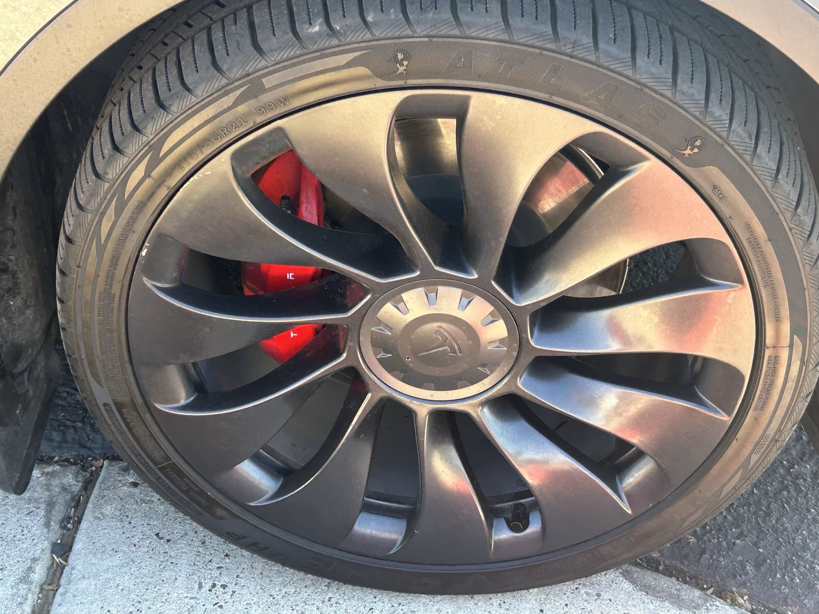 Used 2022 Tesla Model Y Performance AWD/4WD image 8