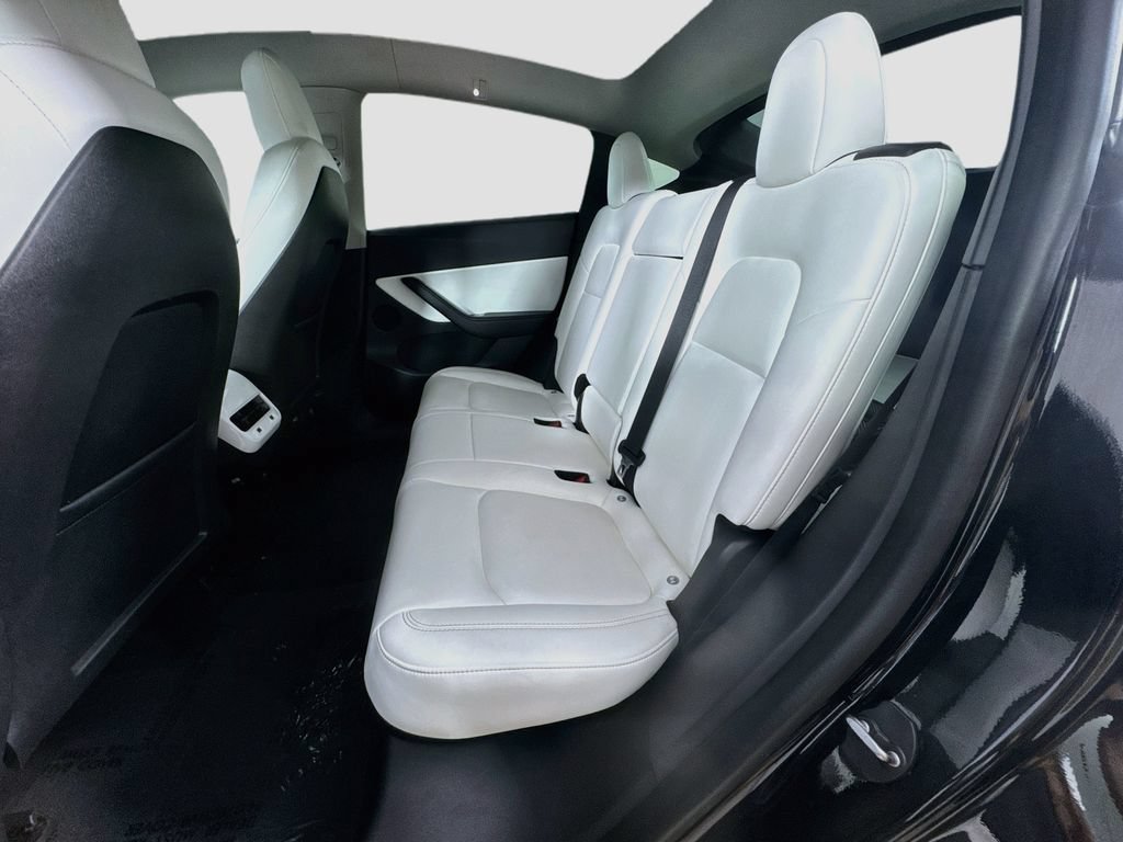 Used 2020 Tesla Model Y Long Range AWD/4WD image 28