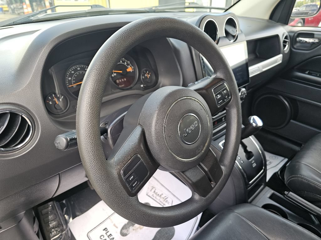 Used 2015 Jeep Compass Sport w/ Power Value Group AWD/4WD image 24
