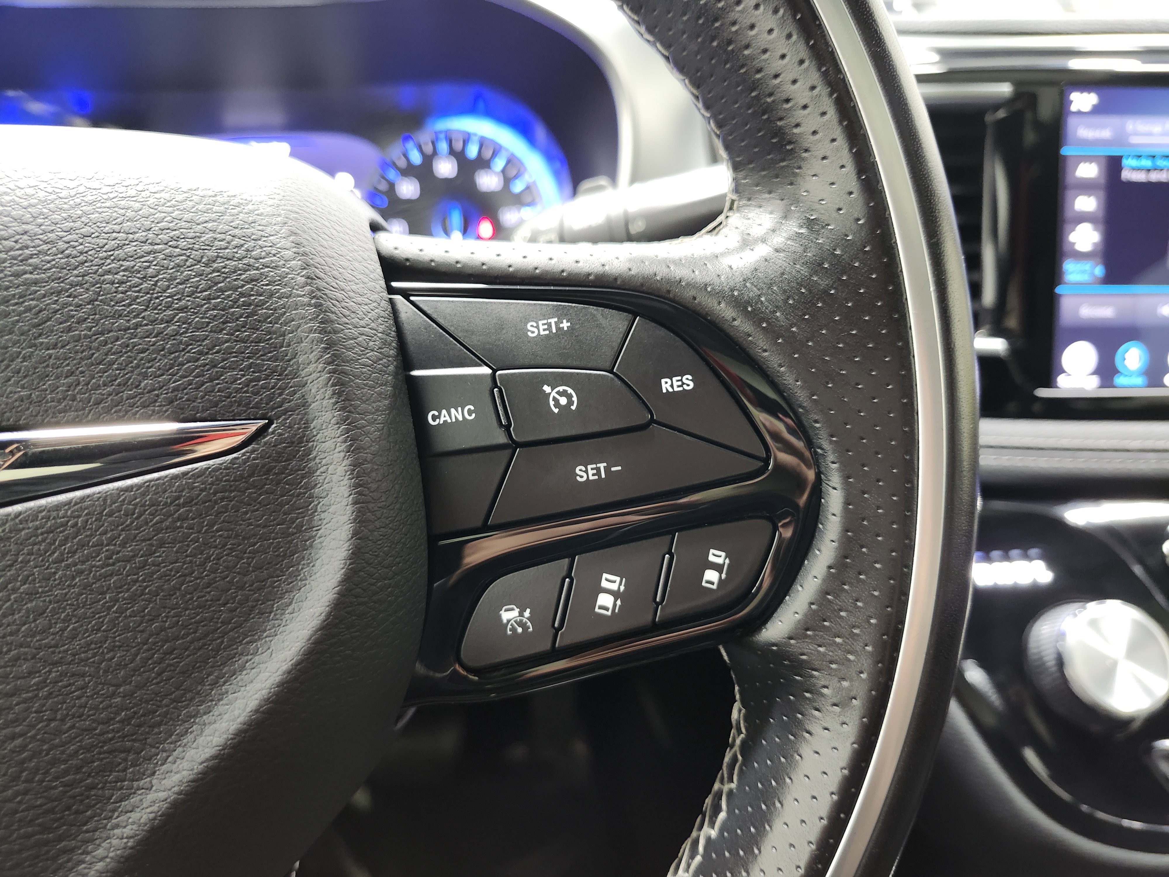 Used 2019 Chrysler Pacifica Limited w/ Advanced Safetytec Group image 34