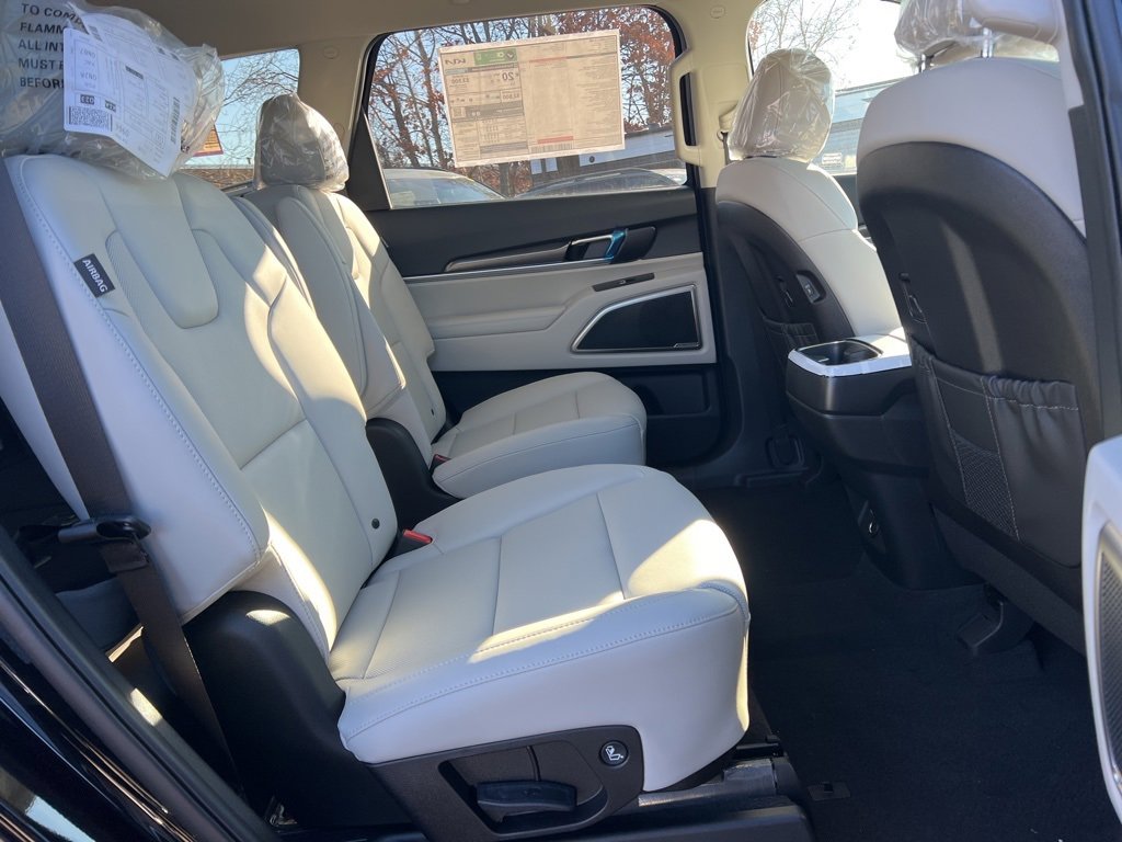 New 2025 Kia Telluride S image 15