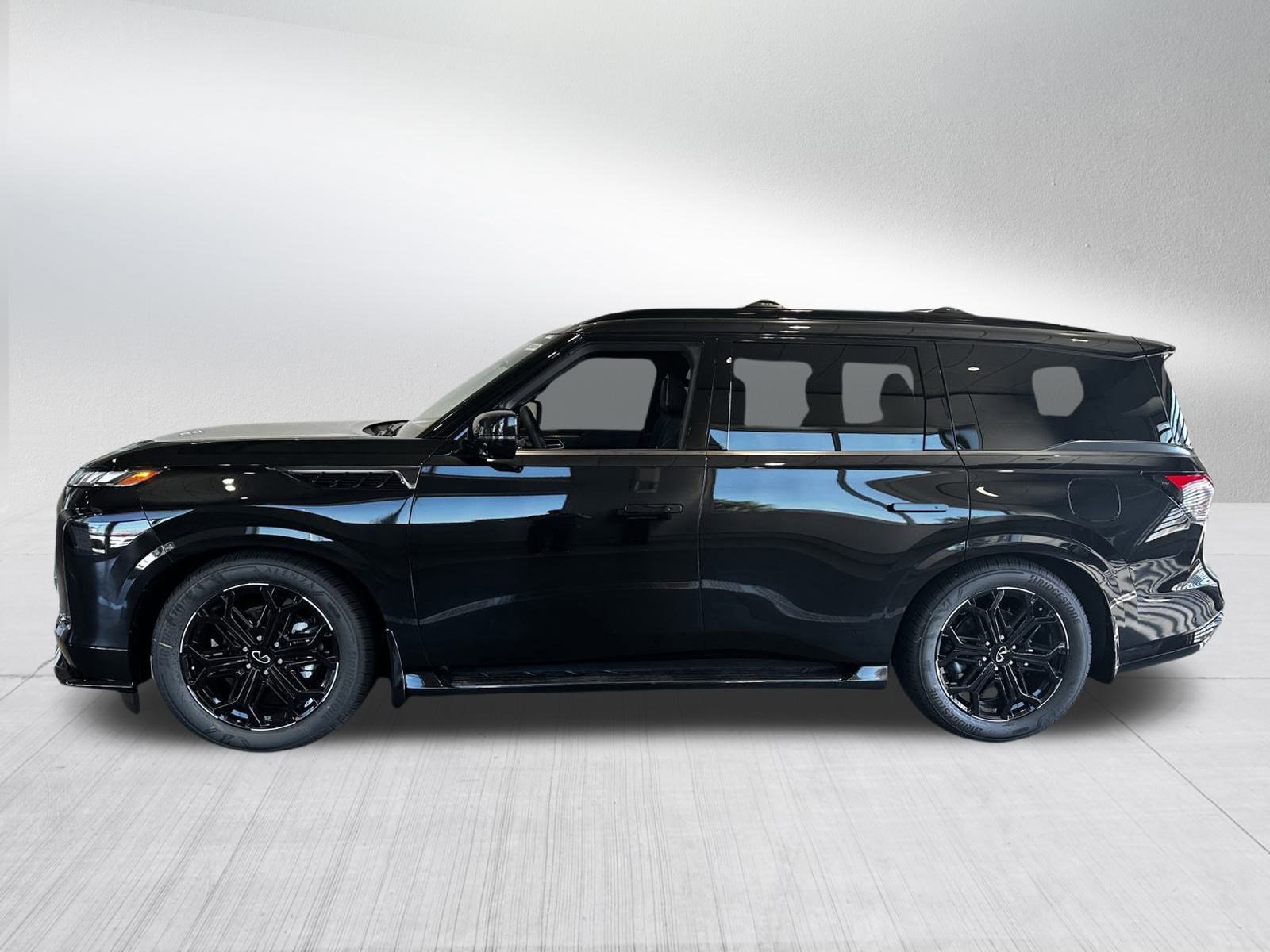 New 2026 INFINITI QX80 Sensory w/ Sport Exterior Package image 2