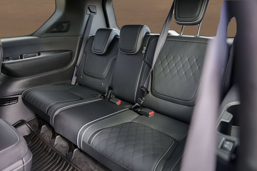 Used 2025 INFINITI QX80 Autograph w/ Premium Cargo Package AWD/4WD image 25