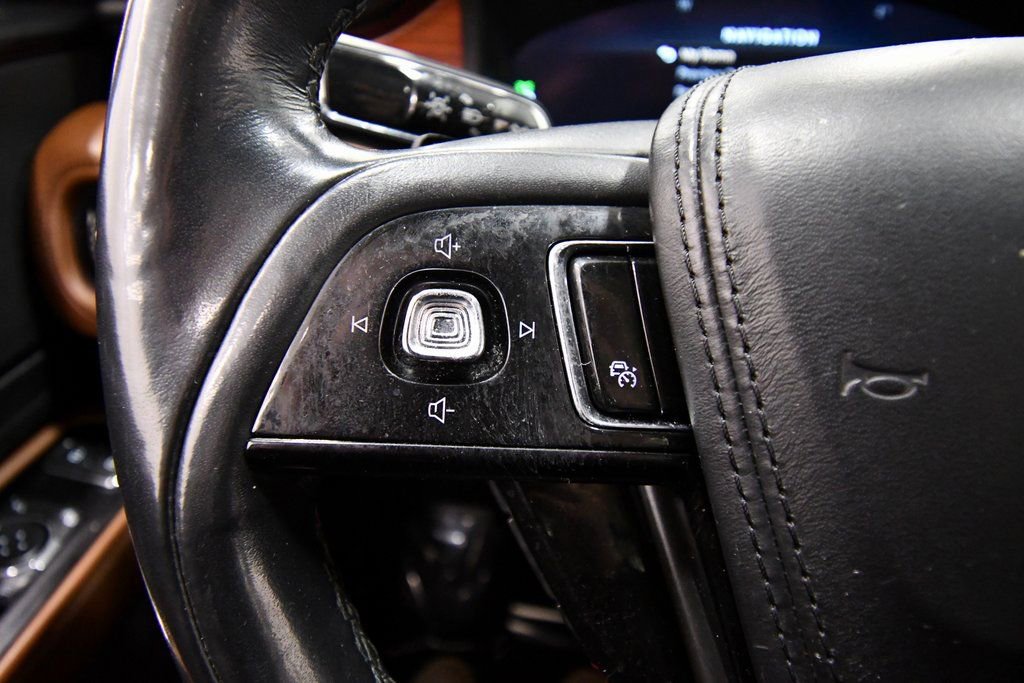 Used 2021 Lincoln Aviator Reserve image 23