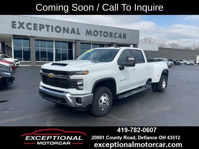 Used 2024 Chevrolet Silverado 3500 LT w/ Convenience Package AWD/4WD image 1