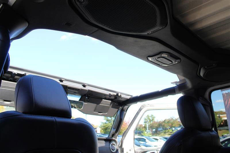 Used 2022 Jeep Gladiator Overland w/ Popular Equipment Package image 31