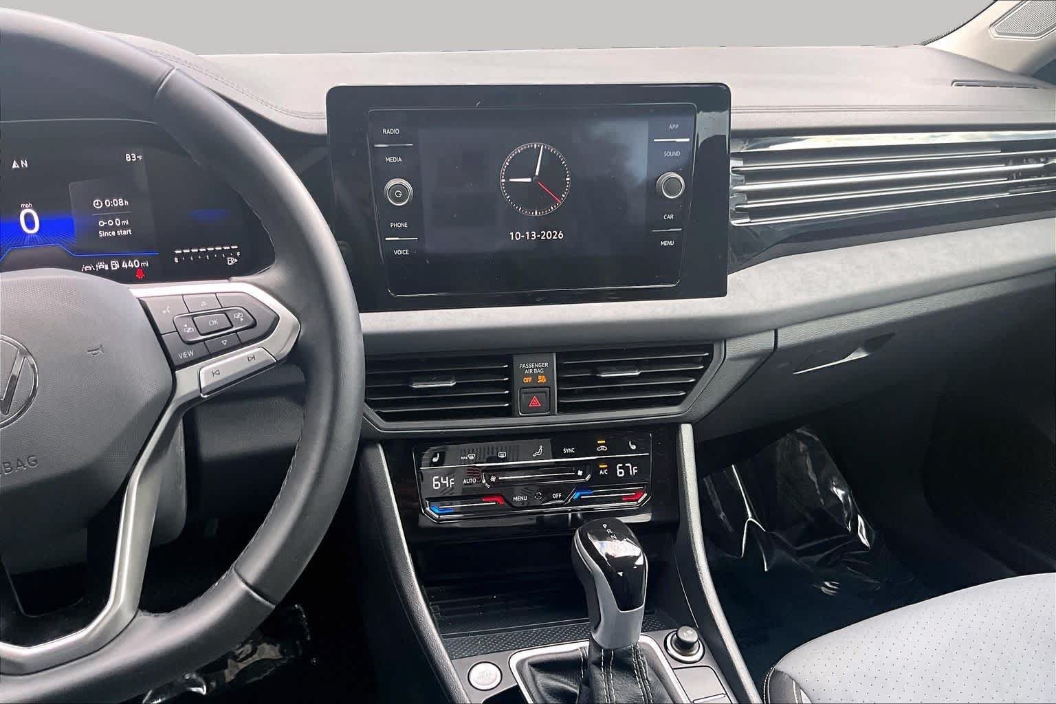 Used 2025 Volkswagen Jetta SE FWD image 6