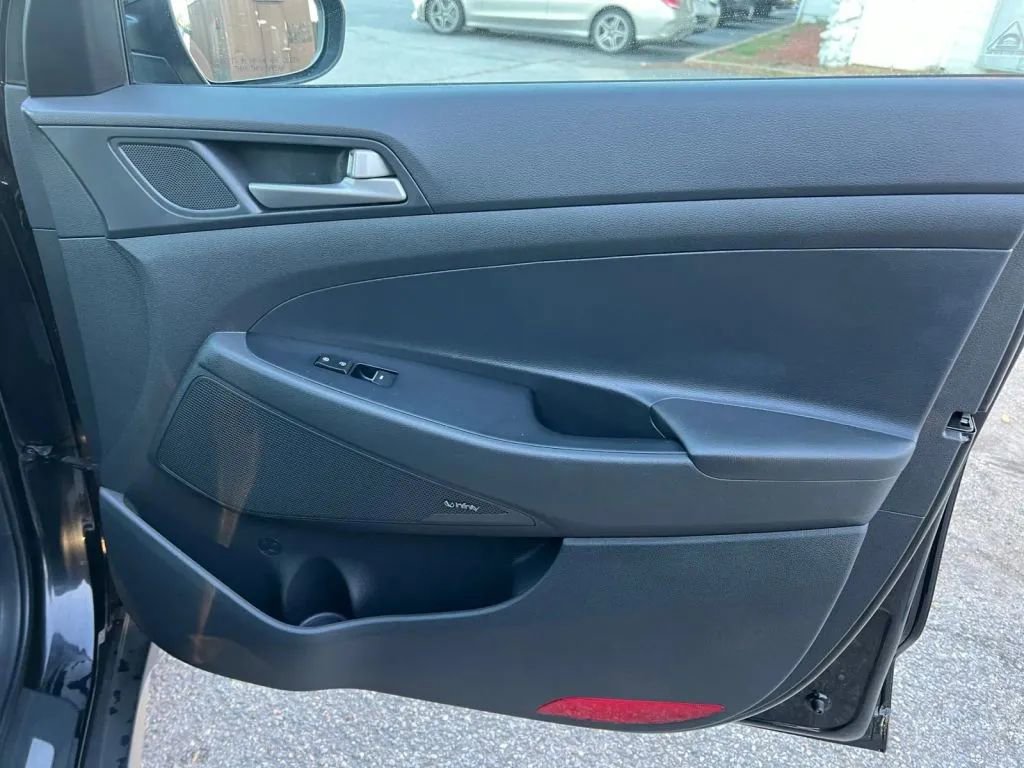 Used 2018 Hyundai Tucson Limited w/ Ultimate Package 02 image 16