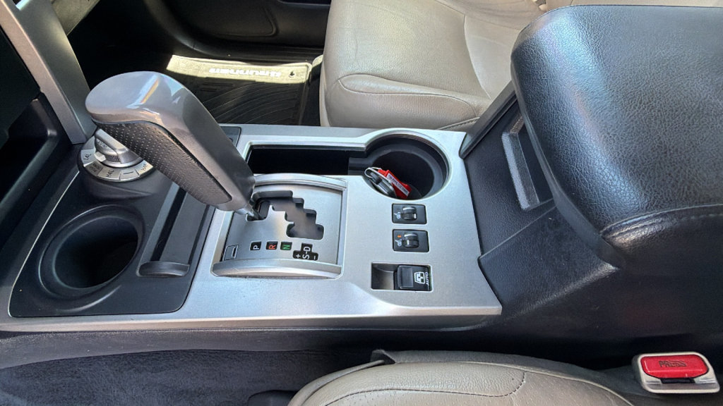 Used 2011 Toyota 4Runner Limited AWD/4WD image 13