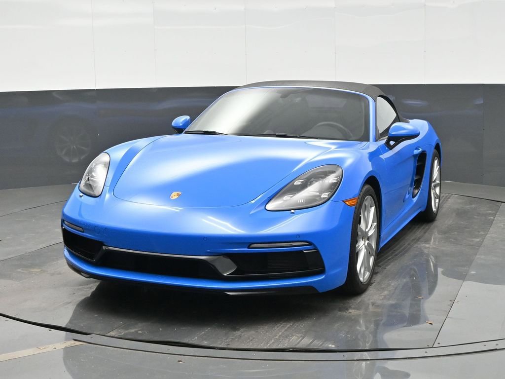 Certified 2025 Porsche 718 Boxster RWD image 12